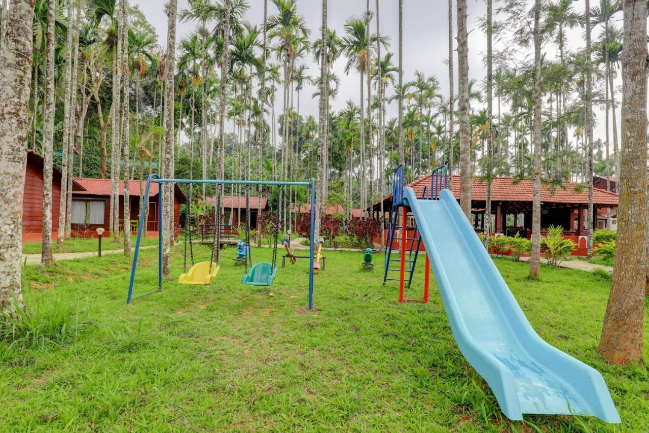 Ezzenza Areca Resort Madikeri Esterno foto