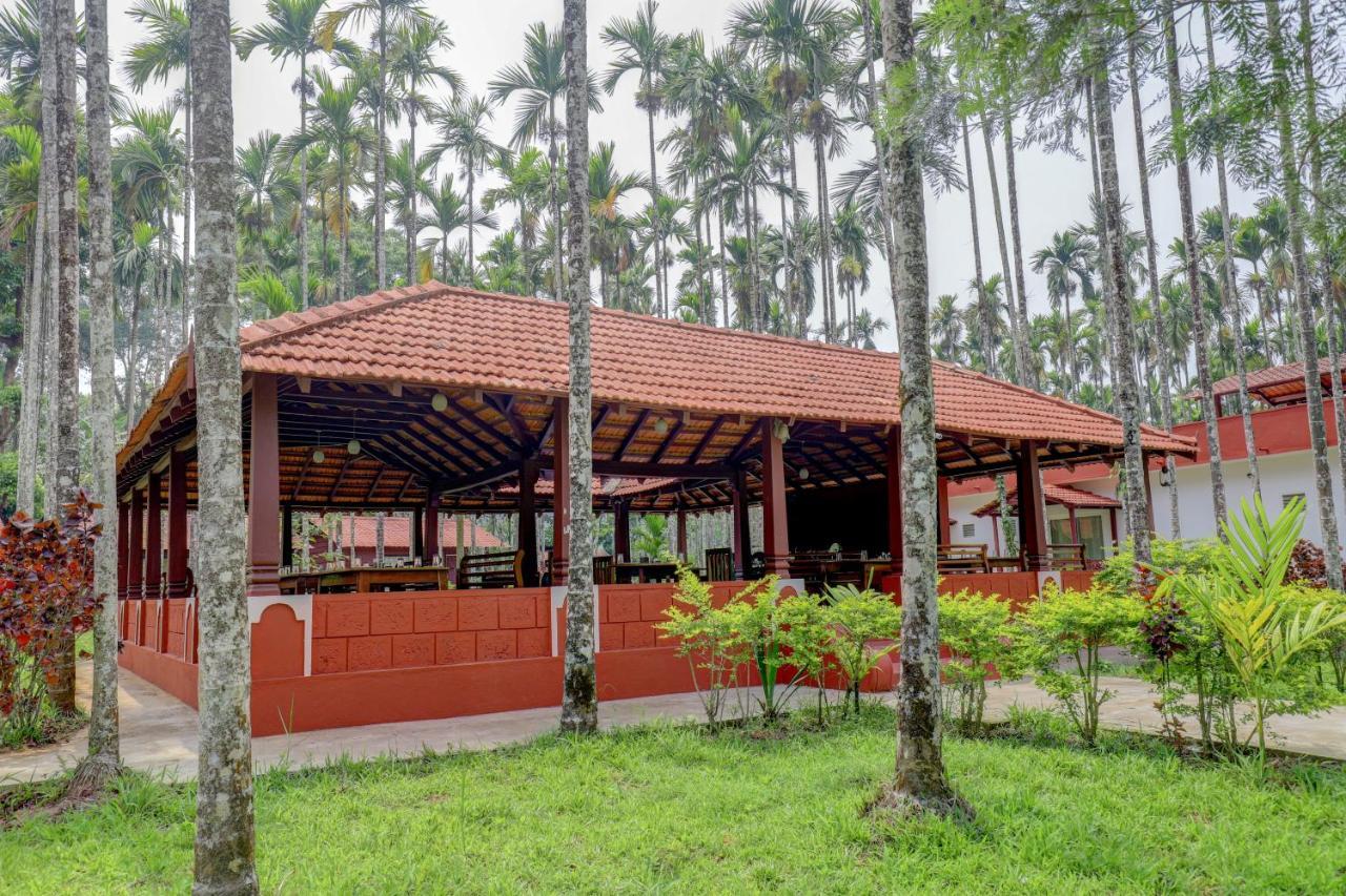 Ezzenza Areca Resort Madikeri Esterno foto
