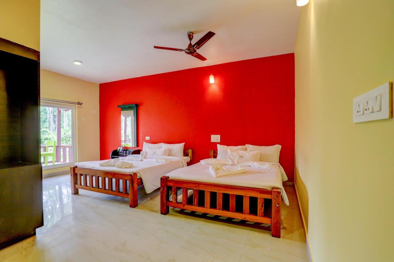 Ezzenza Areca Resort Madikeri Esterno foto